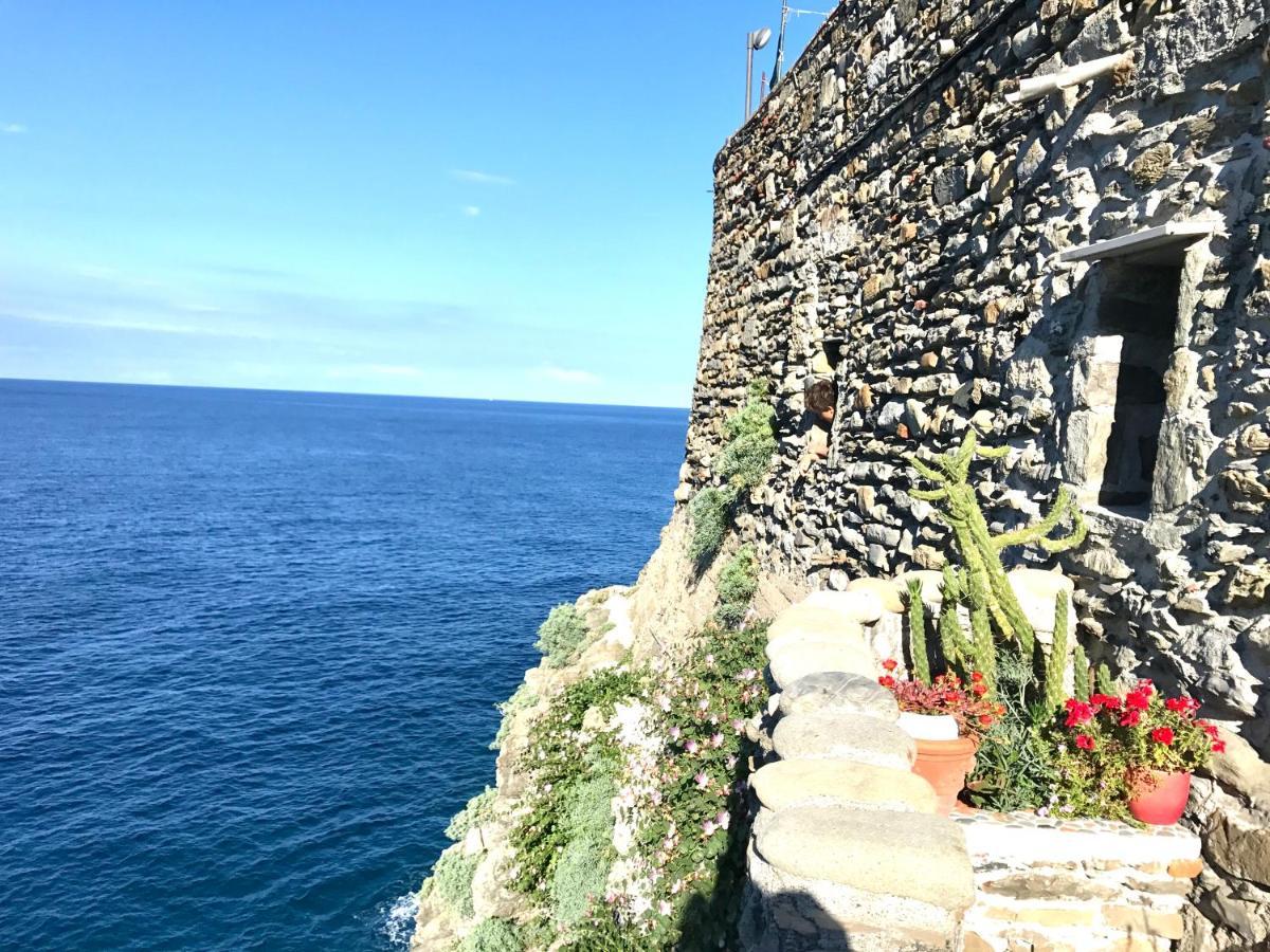 La Marina Tower Apartment With Private Sea View Terrace Vernazza Exterior foto